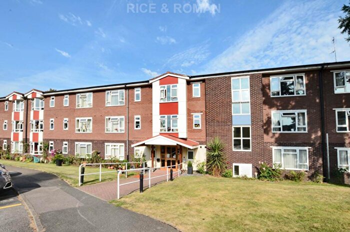 2 Bedroom Retirement Property For Sale In The Firs, Claygate, KT10