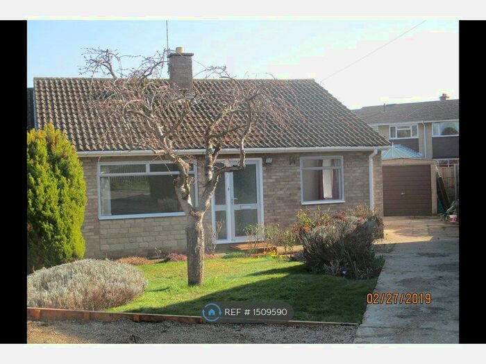 3 Bedroom Bungalow To Rent In Springfield Road, Oundle, Nr Peterborough, PE8