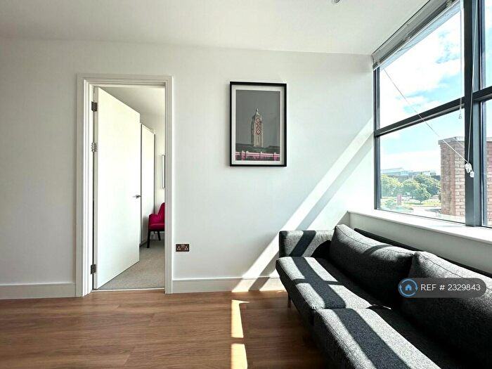 1 Bedroom Flat To Rent In Atria House, Slough, SL1