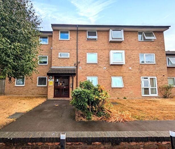 2 Bedroom Flat For Sale In Flat, Henfield Road, Wimbledon, SW19