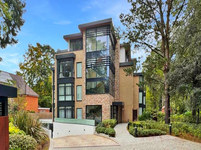 3 Bedroom Flat To Rent In Balcombe Road, Branksome Park, BH13