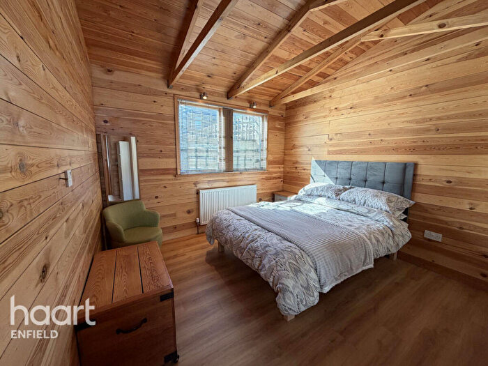 1 Bedroom Bungalow To Rent In Cavendish Road, London, N18