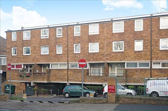 3 Bedroom Maisonette To Rent In Hardel Walk, Tulse Hill, London, SW2
