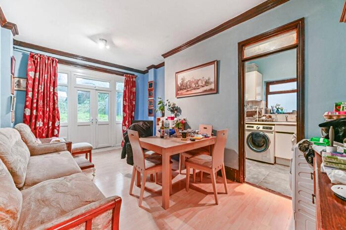 2 Bedroom Flat For Sale In Albert Road, , South Norwood, London, SE25