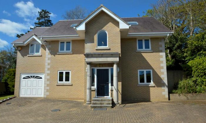 5 Bedroom Detached House For Sale In Ryde, PO33