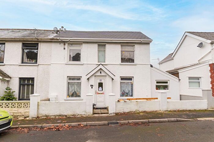 3 Bedroom End Of Terrace House For Sale In Southend, Tredegar, NP22