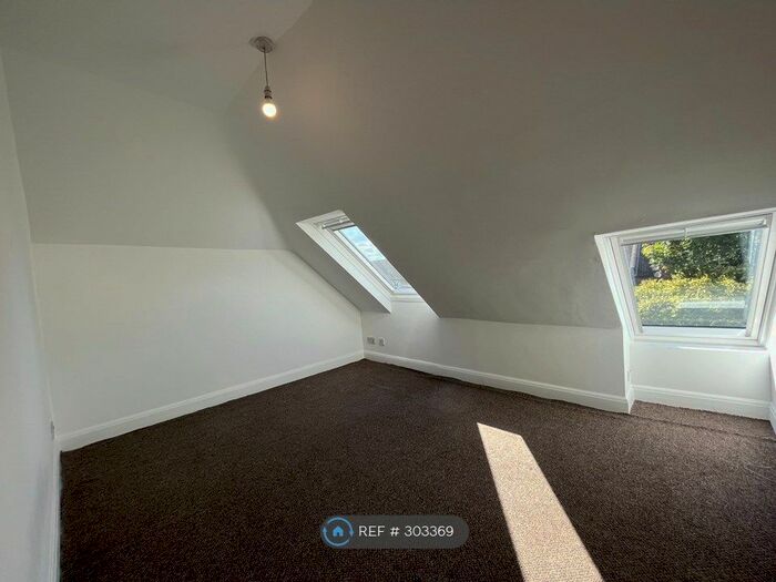 2 Bedroom Flat To Rent In Shooters Hill, London, SE18