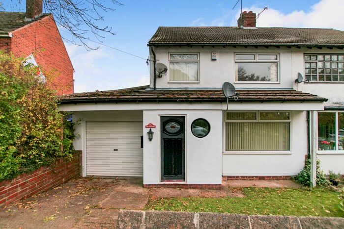 3 Bedroom Semi-Detached House For Sale In The Crescent, Holmesfield, Dronfield, Derbyshire S18