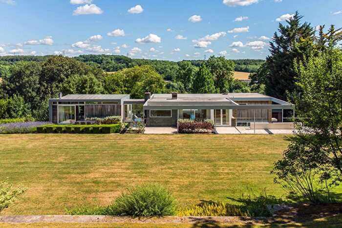 7 Bedroom Detached House For Sale In Deep Mill Lane, Little Kingshill, HP16