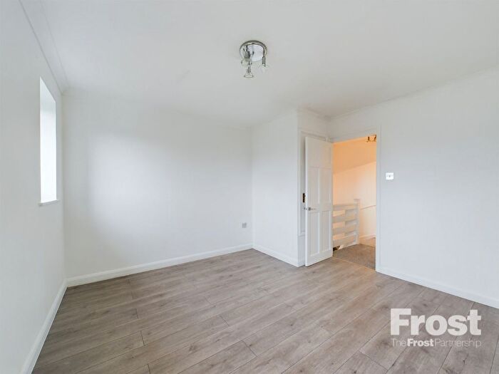 1 Bedroom Terraced House To Rent In Shellfield Close, Staines-Upon-Thames, Surrey, TW19