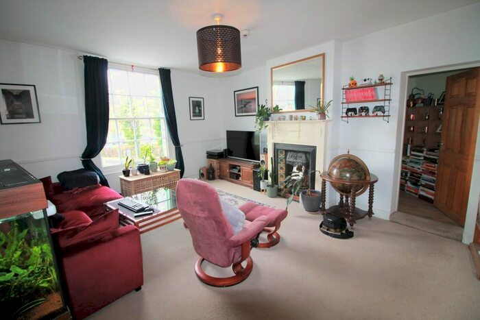 2 Bedroom Property To Rent In Avon Crescent, Bristol, BS1