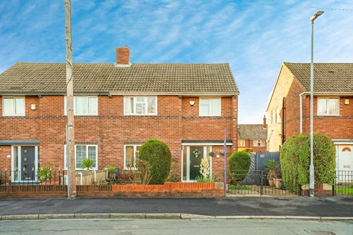 3 Bedroom Semi Detached House For Sale In Temple Street, Castleford, WF10