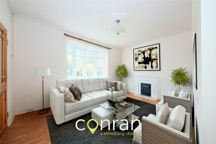 3 Bedroom End Of Terrace House To Rent In Holburne Gardens, Kidbrooke, SE3