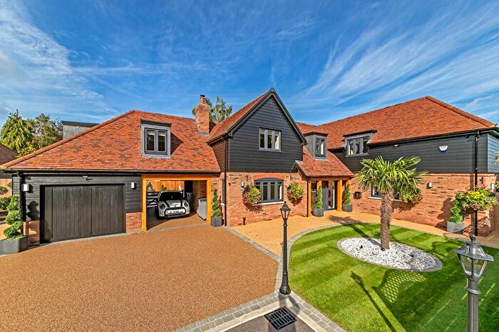 4 Bedroom Detached House For Sale In Longacre, Wavendon, MK17