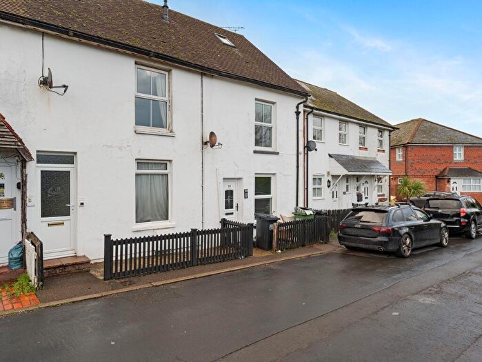 2 Bedroom End Of Terrace House To Rent In Garfield Road, Hailsham, BN27