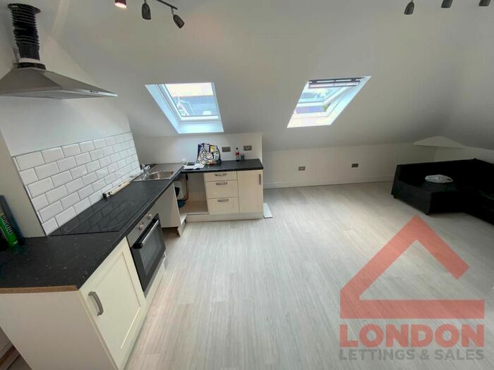 1 Bedroom Flat To Rent In Quadrant Road, Thornton Heath, CR7