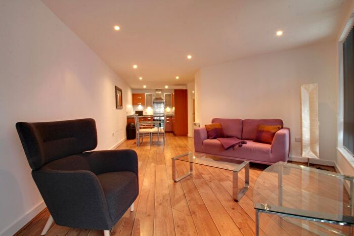2 Bedroom Flat To Rent In Quartz Apartments, Hall Street, Jewellery Quarter, B18