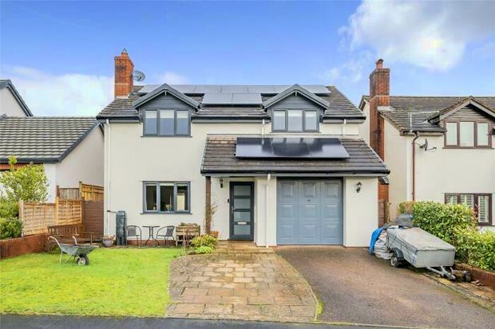 4 Bedroom Detached House For Sale In Barnshill Close, Cheriton Fitzpaine, Crediton, EX17