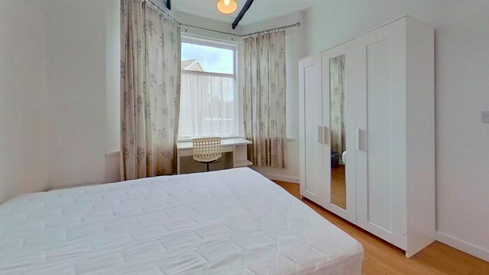 5 Bedroom End Of Terrace House To Rent In Stow Hill, Treforest, Pontypridd CF37