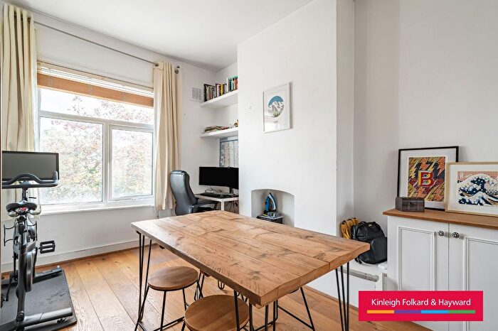 2 Bedroom Flat To Rent In Branksome Road, Brixton, London, SW2