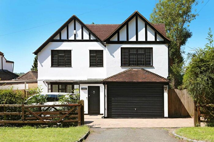 4 Bedroom Detached House For Sale In Hammersley Lane, Penn, Buckinghamshire, HP10