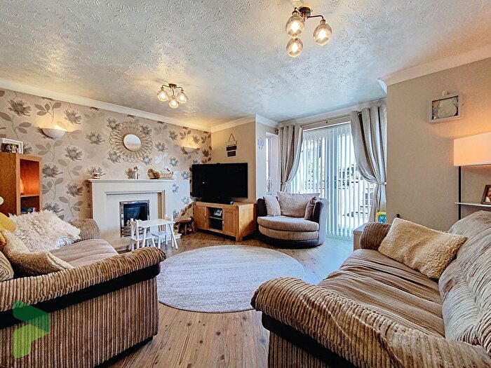 4 Bedroom Detached House For Sale In Chapter Road, Darwen, BB3