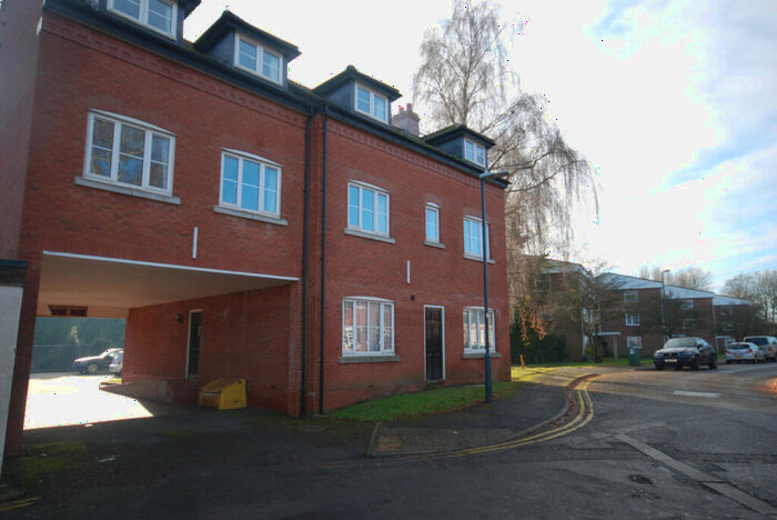 2 Bedroom Apartment To Rent In Whites Row, Kenilworth, Warwickshire, CV8