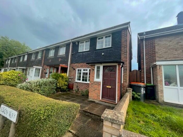 2 Bedroom End Of Terrace House To Rent In Eden Way, Brickhill, MK41
