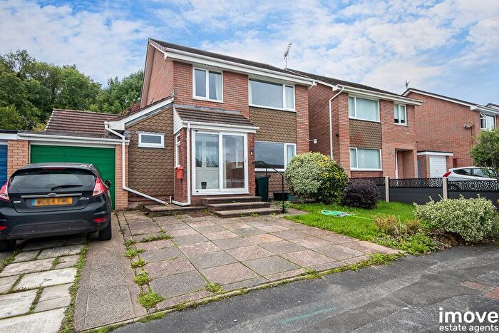 3 Bedroom Detached House For Sale In Higher Budleigh Meadow, Newton Abbot, TQ12