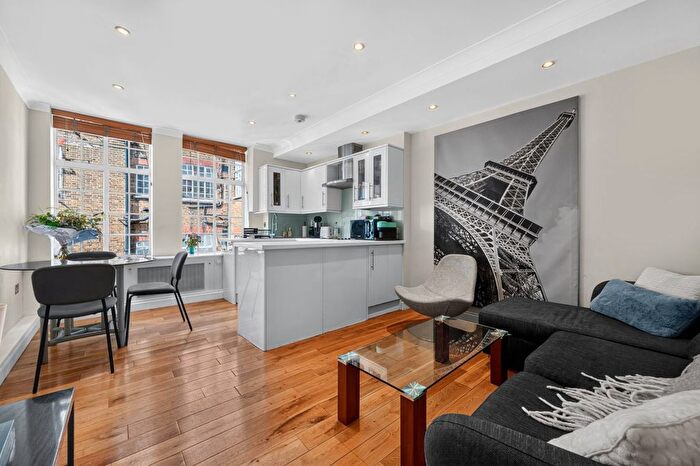 2 Bedroom Flat To Rent In Hallam Street, Marylebone, W1W