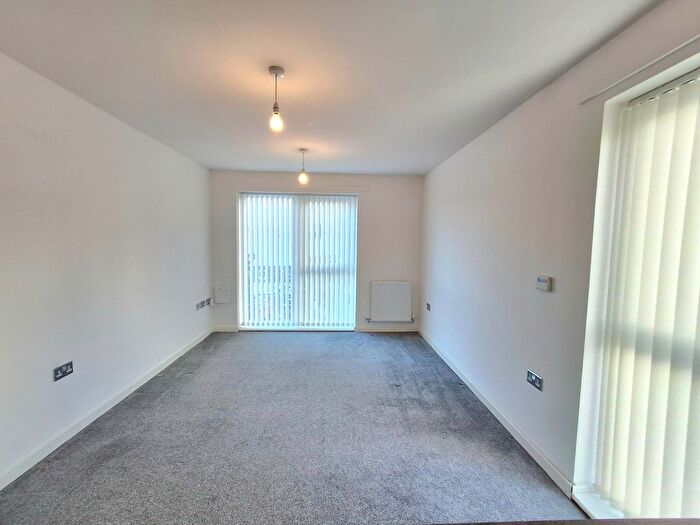 2 Bedroom Flat To Rent In Manchester Road, Altrincham, WA14