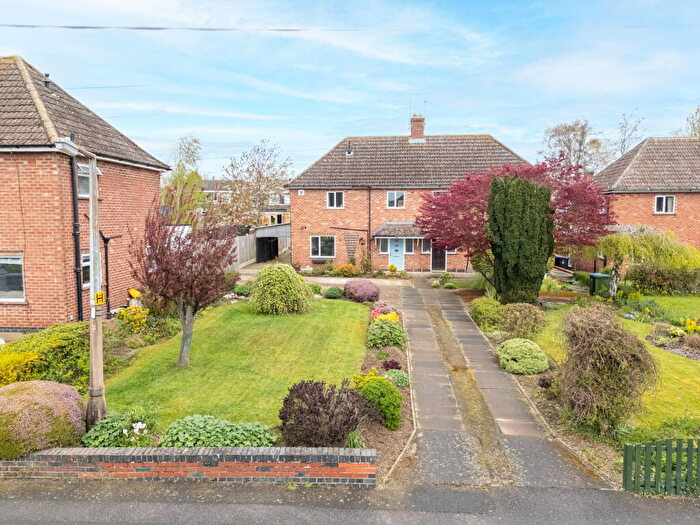 3 Bedroom Semi Detached House For Sale In Hillcrest Avenue, Kibworth Beauchamp, LE8