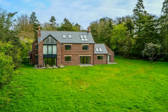 6 Bedroom Detached House For Sale In York Road, Sutton-On-The-Forest, York, YO61