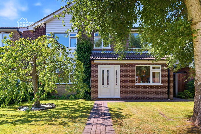 5 Bedroom Detached House For Sale In The Ridgeway, Farnsfield, NG22