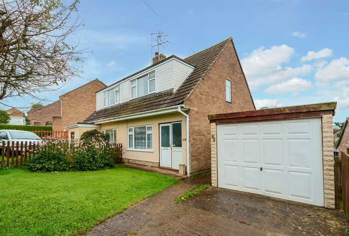 3 Bedroom Semi-Detached House For Sale In Valley View Road, Stroud, Gloucestershire, GL5