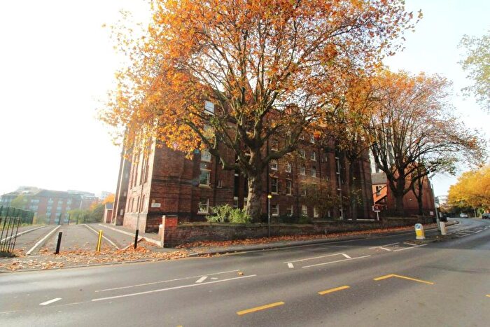 1 Bedroom Flat To Rent In Park View Court, Bath Street, NG1