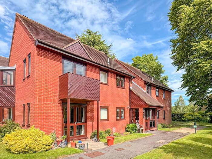 2 Bedroom Apartment For Sale In Essex Way, Sonning Common, South Oxfordshire, RG4