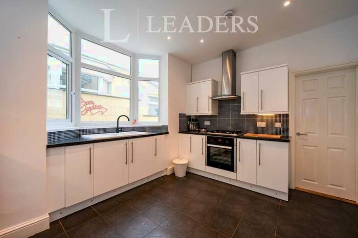 3 Bedroom End Of Terrace House To Rent In Munster Road, Portsmouth, PO2