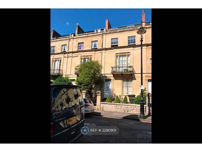 4 Bedroom Maisonette To Rent In Westbourne Place, Bristol, BS8