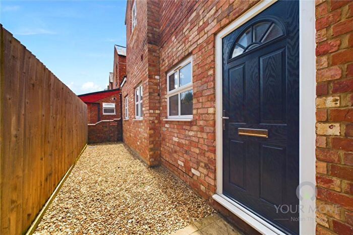 2 Bedroom Flat To Rent In King Edward Road, Northampton, West Northamptonshire, NN1