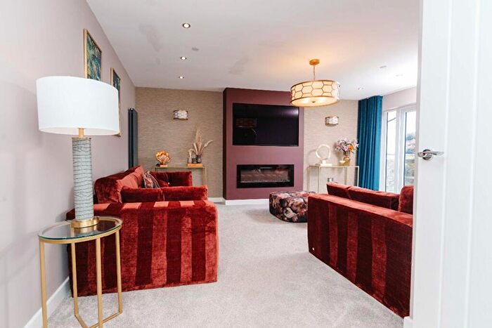 4 Bedroom Detached House For Sale In The Glade, Wyllie, Blackwood, NP12