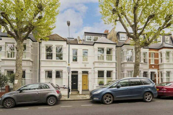 1 Bedroom Flat To Rent In Clonmel Road, London, SW6