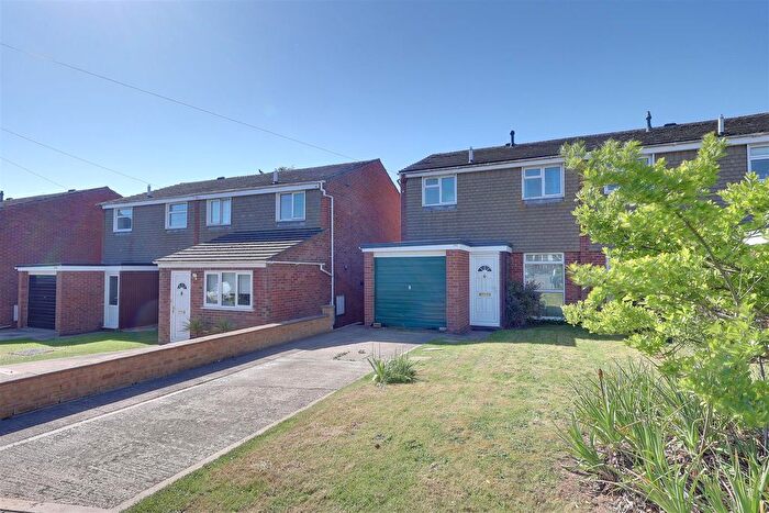 3 Bedroom Semi-detached House For Sale In Foley Road, Newent, GL18