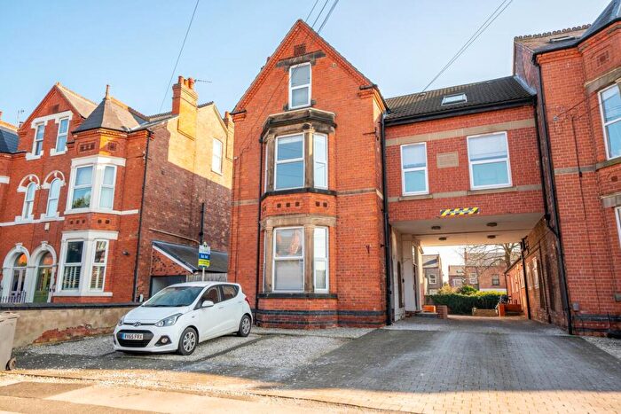 2 Bedroom Apartment For Sale In Musters Road, West Bridgford, Nottingham, NG2