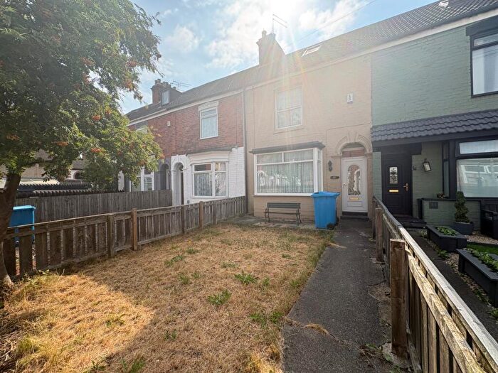 3 Bedroom Terraced House To Rent In The Poplars, Durham Street, Hull, East Riding Of Yorkshire, HU8