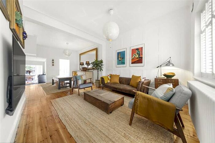 3 Bedroom Terraced House To Rent In Hamilton Road, Brentford, TW8