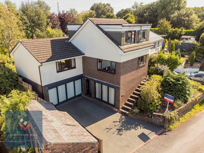 4 Bedroom Detached House For Sale In The Hurst, Kingsley, WA6