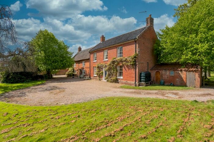 7 Bedroom Farmhouse For Sale In East Ruston Road, Lessingham, Norwich, NR12
