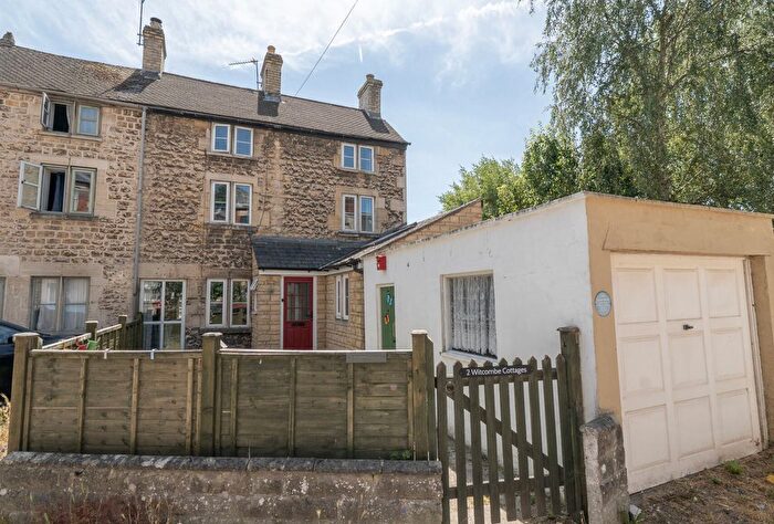 4 Bedroom Semi-Detached House For Sale In Uplands Road, Stroud, Gloucestershire, GL5