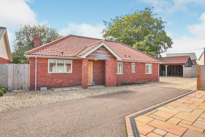 3 Bedroom Bungalow To Rent In Settlers Court, Swaffham, PE37